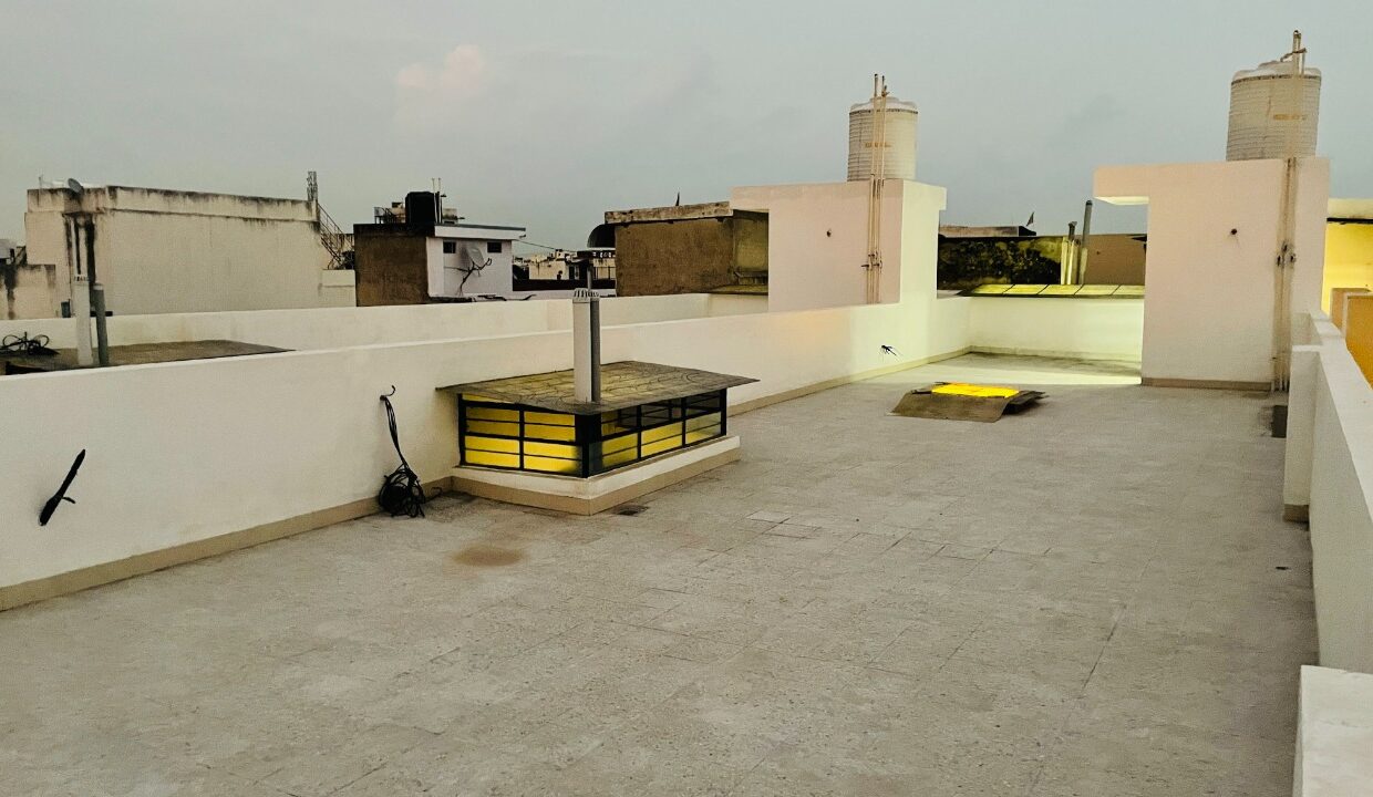 4BHK duplex@ Jagdamba nagar (22)